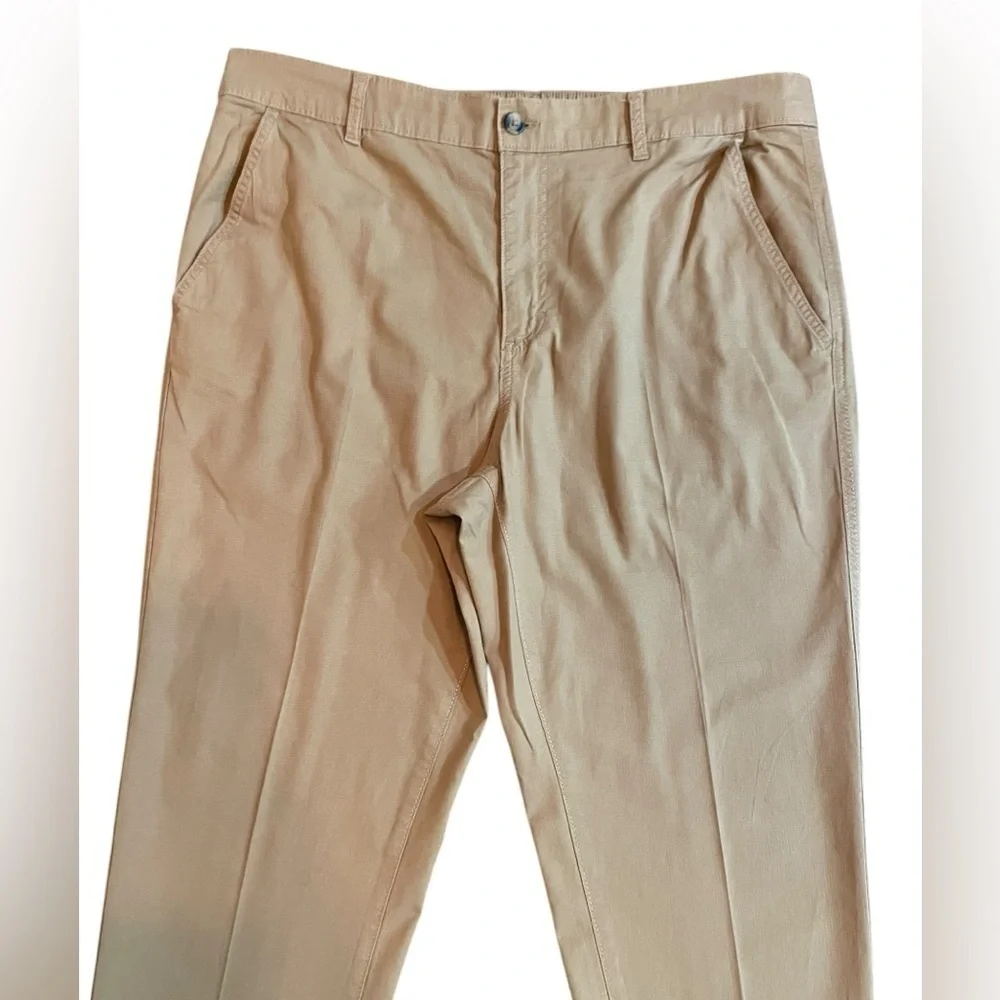 Eddie Bauer Men’s Khaki Pants Size 38